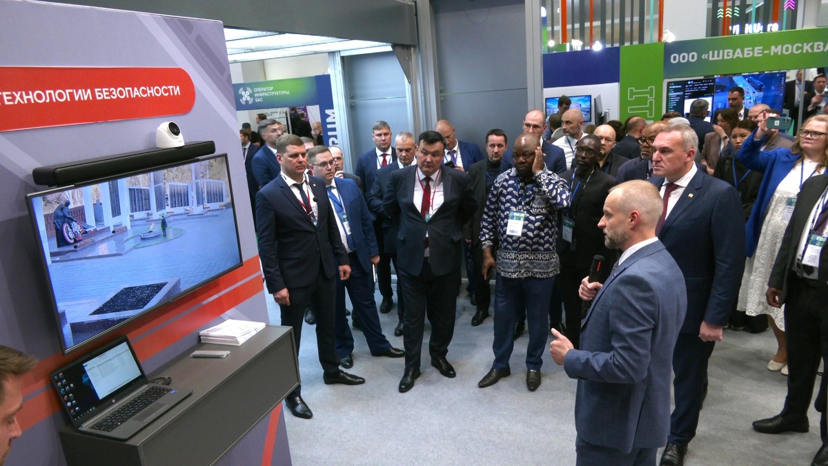    Губернатору Югры презентовали систему защиты объектов культурного наследия