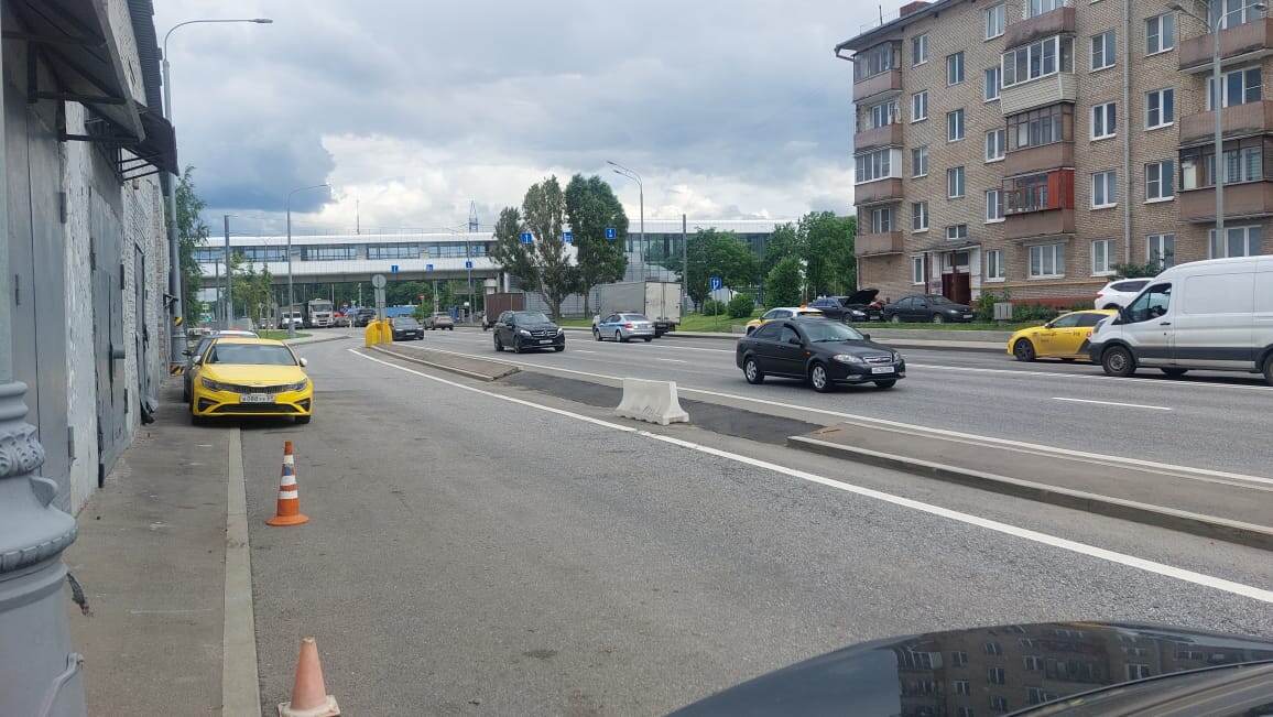 К нашему ГСК подобрались с очередными ремонтными работами городские службы. Как это было с водопроводом все помнят.