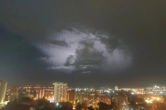    Как спасти частный дом от грозы?