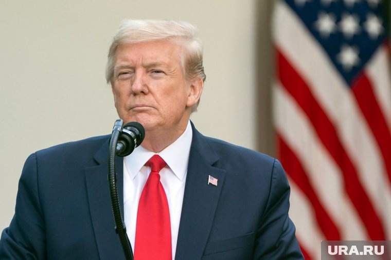 Трамп выложил видео с бомбардировщиков под песню «Bomb Iran». Фото: Official White House / Andrea Hanks