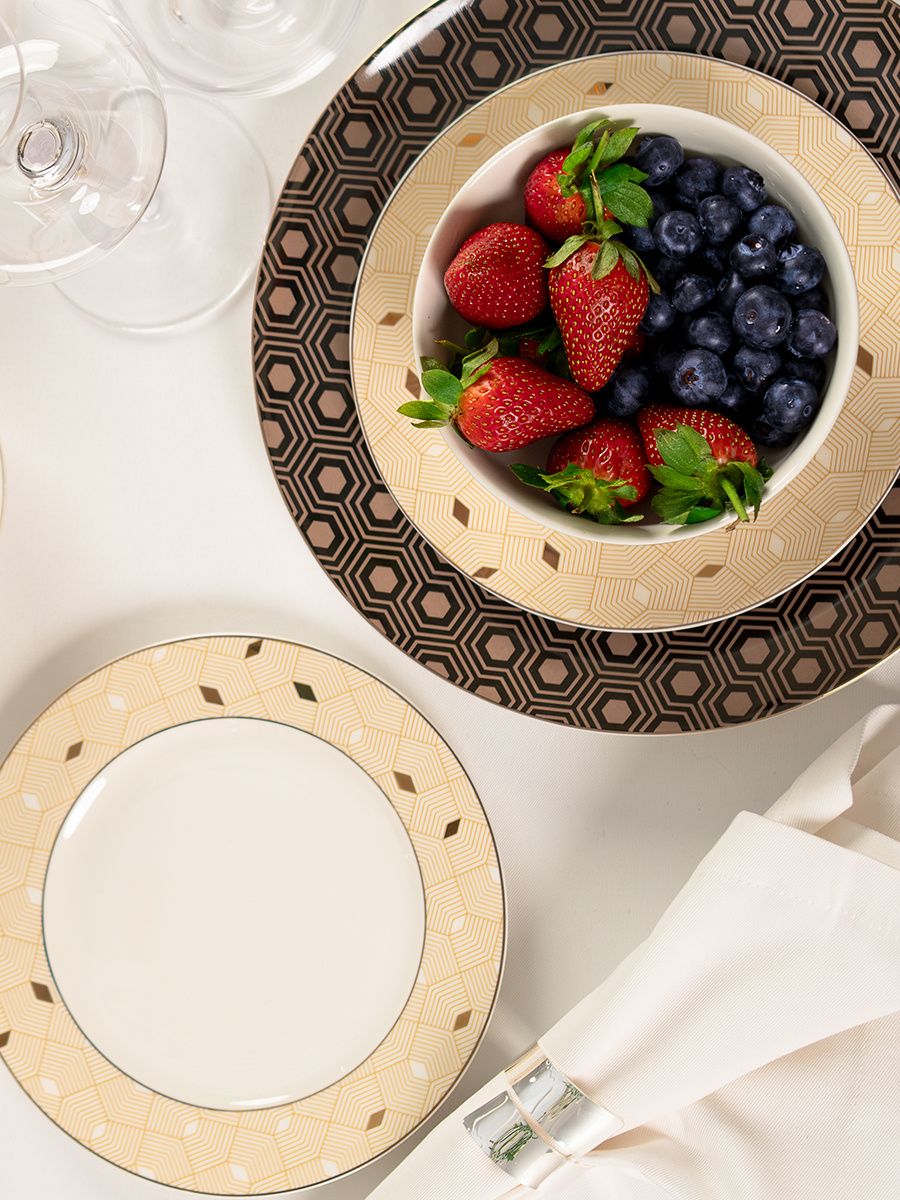 Фарфоровая посуда NADOBA коллекции Mari