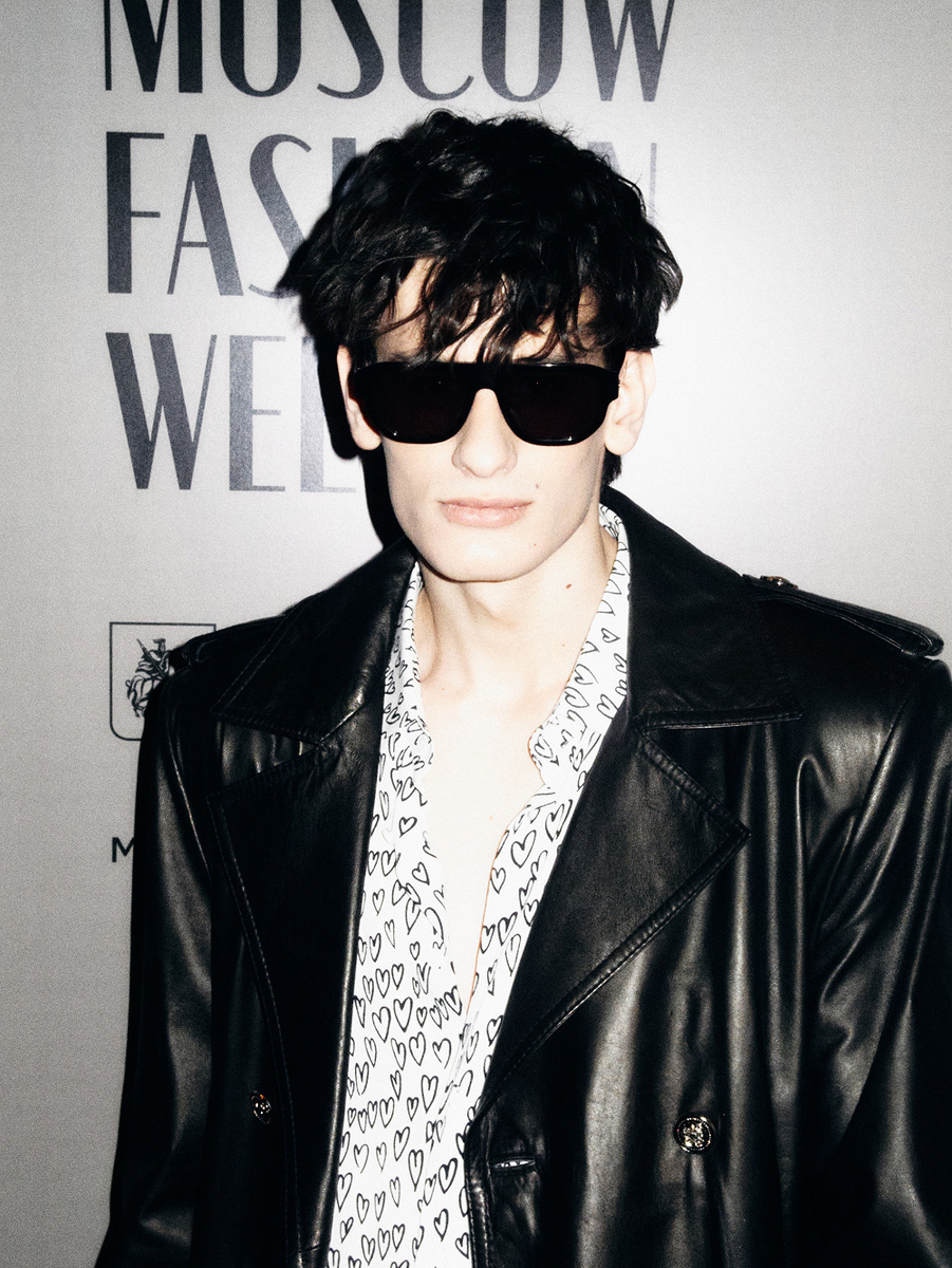    Loginov выпустил коллаборацию с брендом оптики Lozza (фото 3)