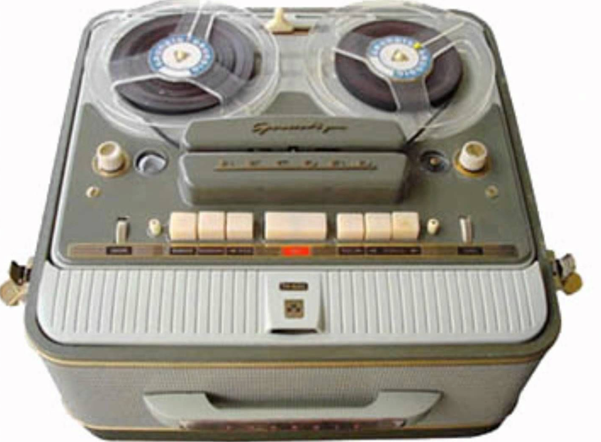 Немецкий магнитофон Grundig TK-820 1955 года выпуска, который предлагал Дима