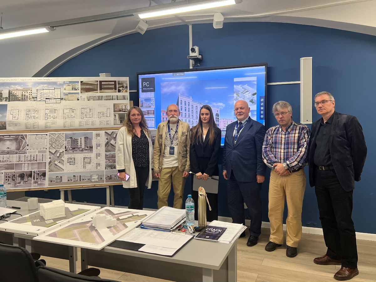 На защите Диплома присутствует Беленький Юрий Иванович, директор СПб ГБПОУ СПАСК