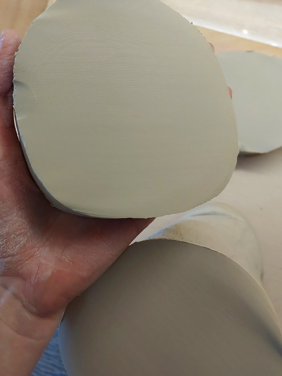 Вакуумированная керамическая масса. Идеальный срез, ни одного пузырька