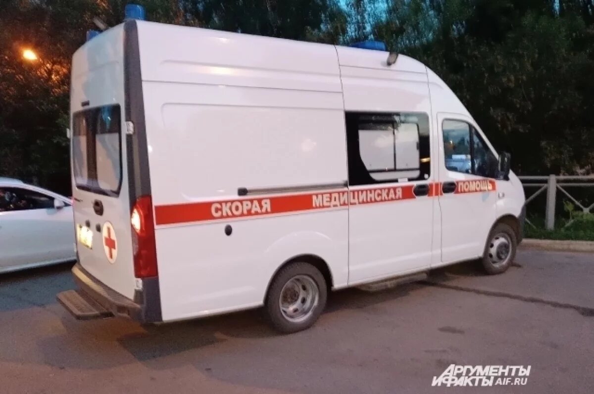    В Краснодаре погиб мужчина, который выпал из окна на четвертом этаже дома
