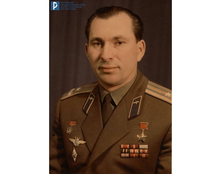 Космонавт П.И. Беляев в военной форме (портрет). 1965 г. РГАНТД. Ф. 24. Оп. 1-1. Д. 18. Л. 42. ОЦД.