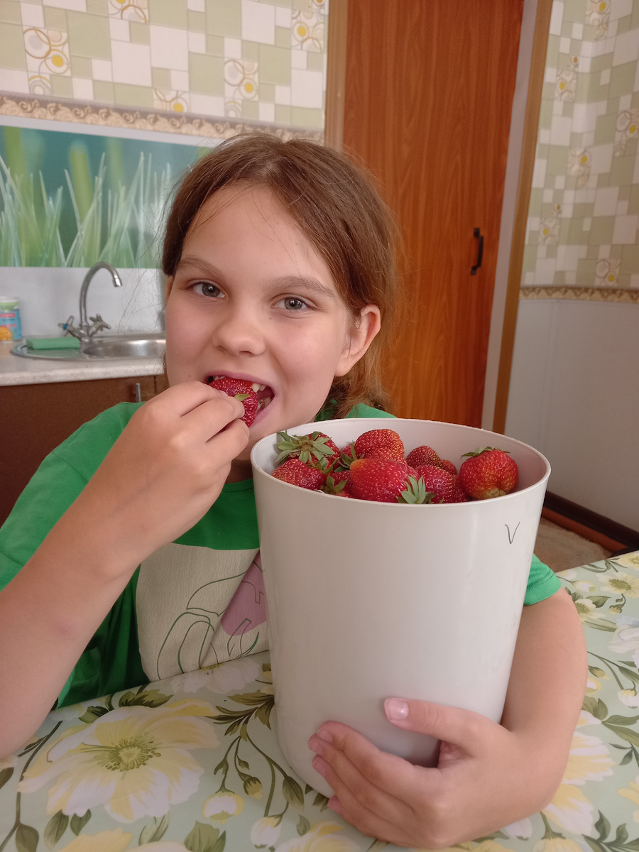 Много её не бывает 