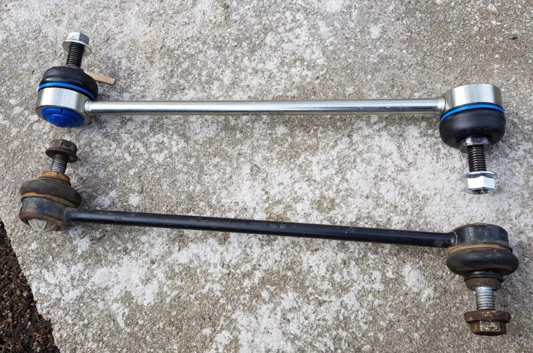 В основном, стойки начинают стучать, люфтить из-за испорченных пыльников-демпферов.