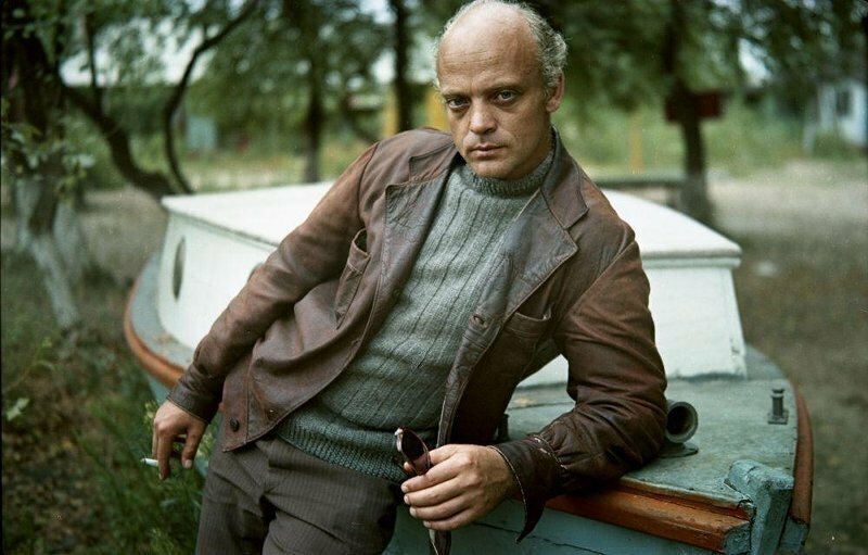 Источник https://avatars.mds.yandex.net/get-kinopoisk-image/4774061/4f017f5d-1be6-4a7a-a25a-4d1c137c699f/1920x