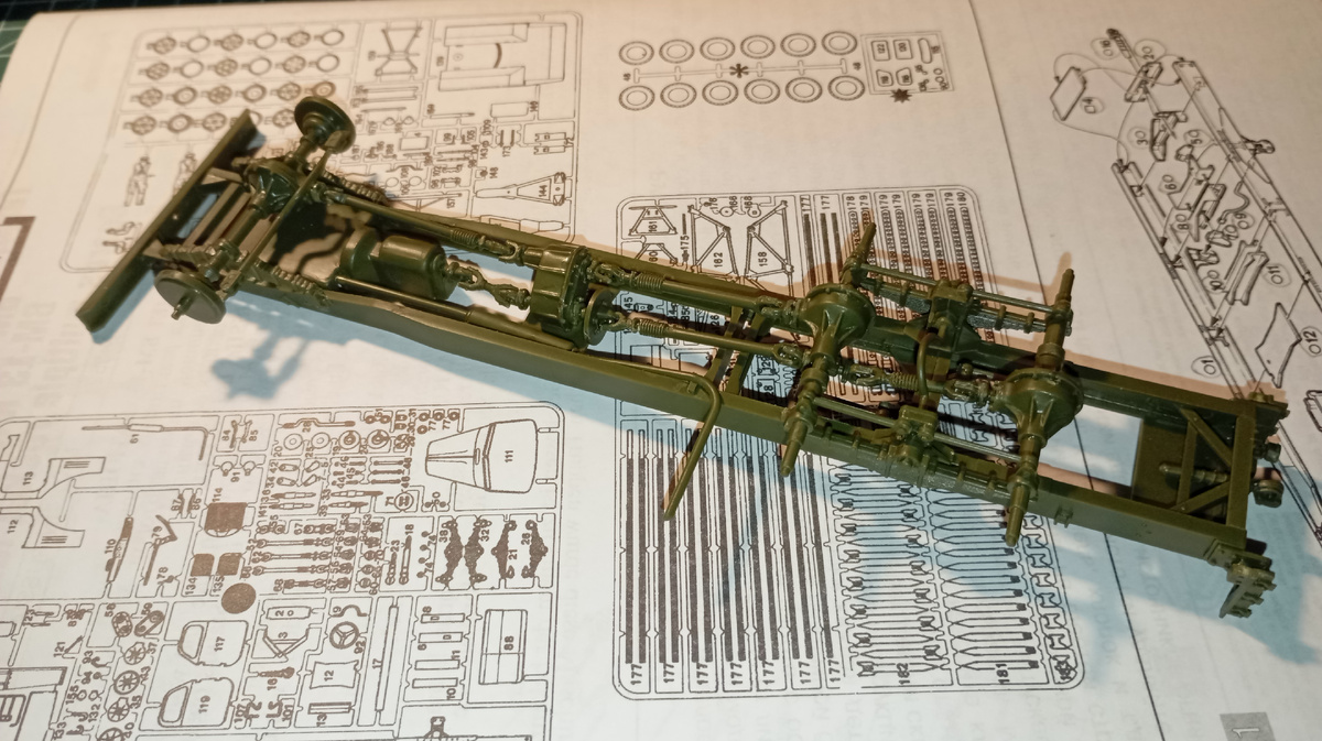 Почти готовая рама и ходовая. Скоро можно будет красить.
