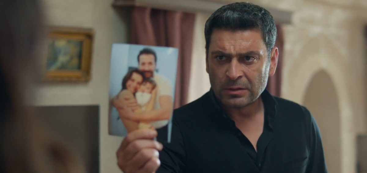 Кадр из сериала "Далекий город", 24 серия