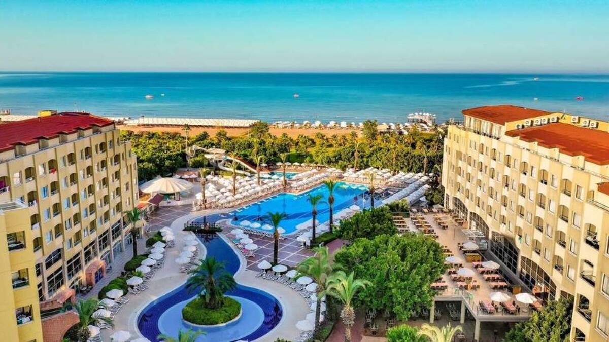 Источник фото: https://antalyakorfezcom.teimg.com/crop/1280x720/antalyakorfez-com/uploads/2025/02/ec8bdeb771c371b0ab944c2c4062b747eb5db52ec38e11a795708efec1007956.jpg.