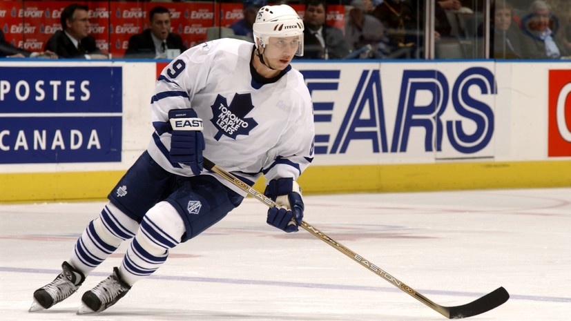     Легендарный российский хоккеист Александр Могильный Gettyimages.ru Dave Sandford / Stringer