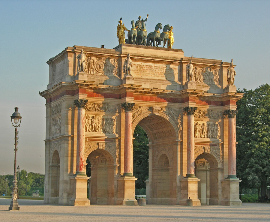 Триумфальная Арка Каррузель в Париже, созданная по указу Наполеона. 1806-1808 гг. Арх-ры. Ш. Персье (1764—1838 гг.) и Ф. Фонген (1762—1853гг.)