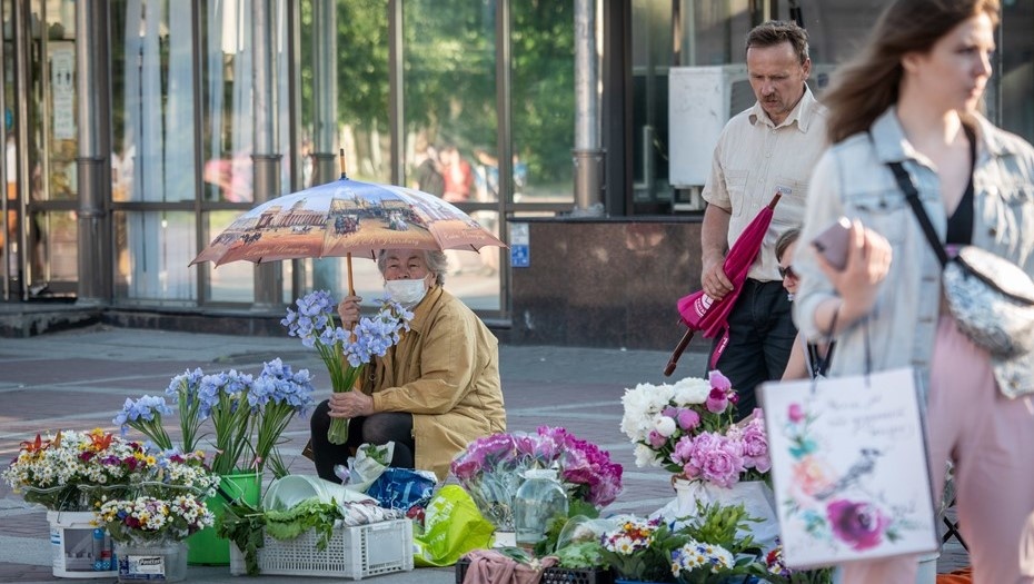    Торговля с рук в центре Петербурга Автор фото: Михаил Тихонов / "Деловой Петербург"