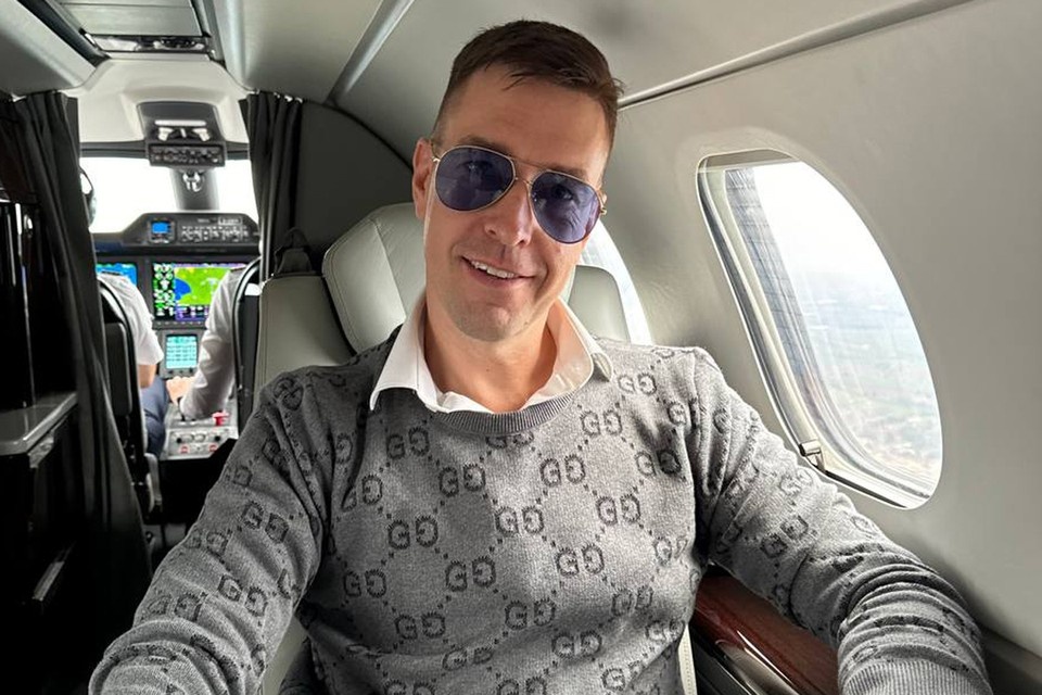 Алекс Лесли (по паспорту Александр Кириллов)