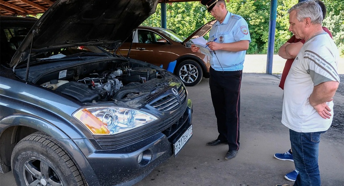 Фото заимствовано - https://avtotema.mediasalt.ru/v_gibdd_obyasnili_kak_stavit_na_uchet_mashinu_s_dopami