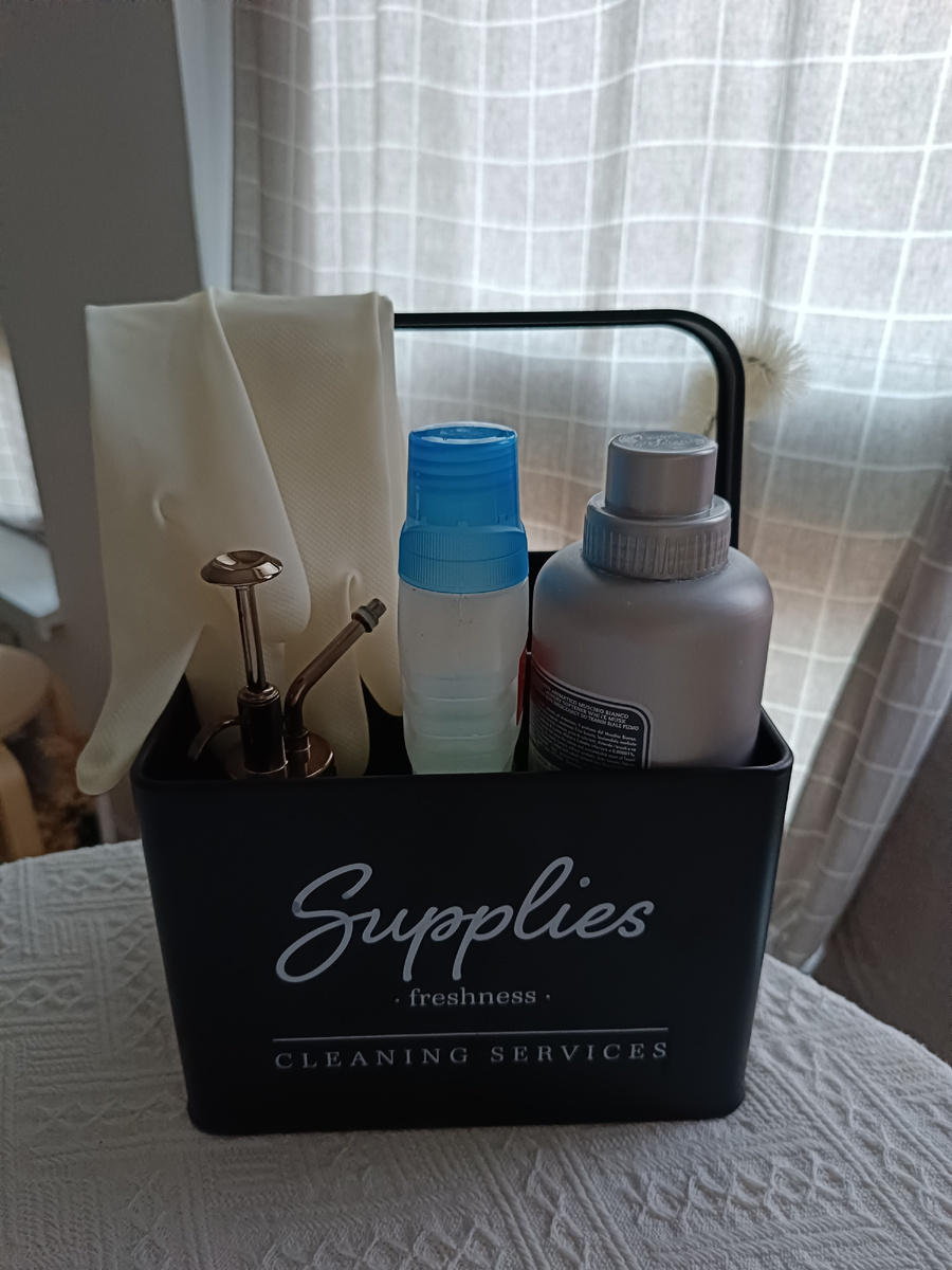 Ящик для клининга. 