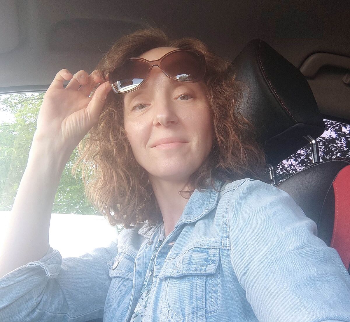 Привет! Я Ксюша, мама пятерых. Долгое время занималась тхэквондо. Сейчас учусь на фитнес - тренера. Здесь рассказываю о своей жизни, как она есть. Всем рада, присоединяйтесь!