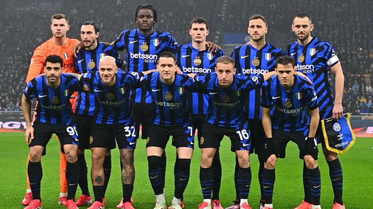 Пассажиры автобуса.