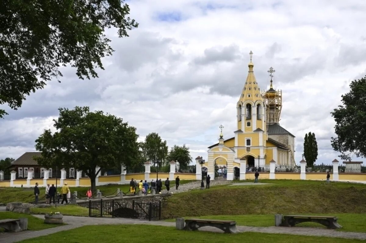    В Тверской области открыли мемориальную доску протоиерею Алексию Злобину