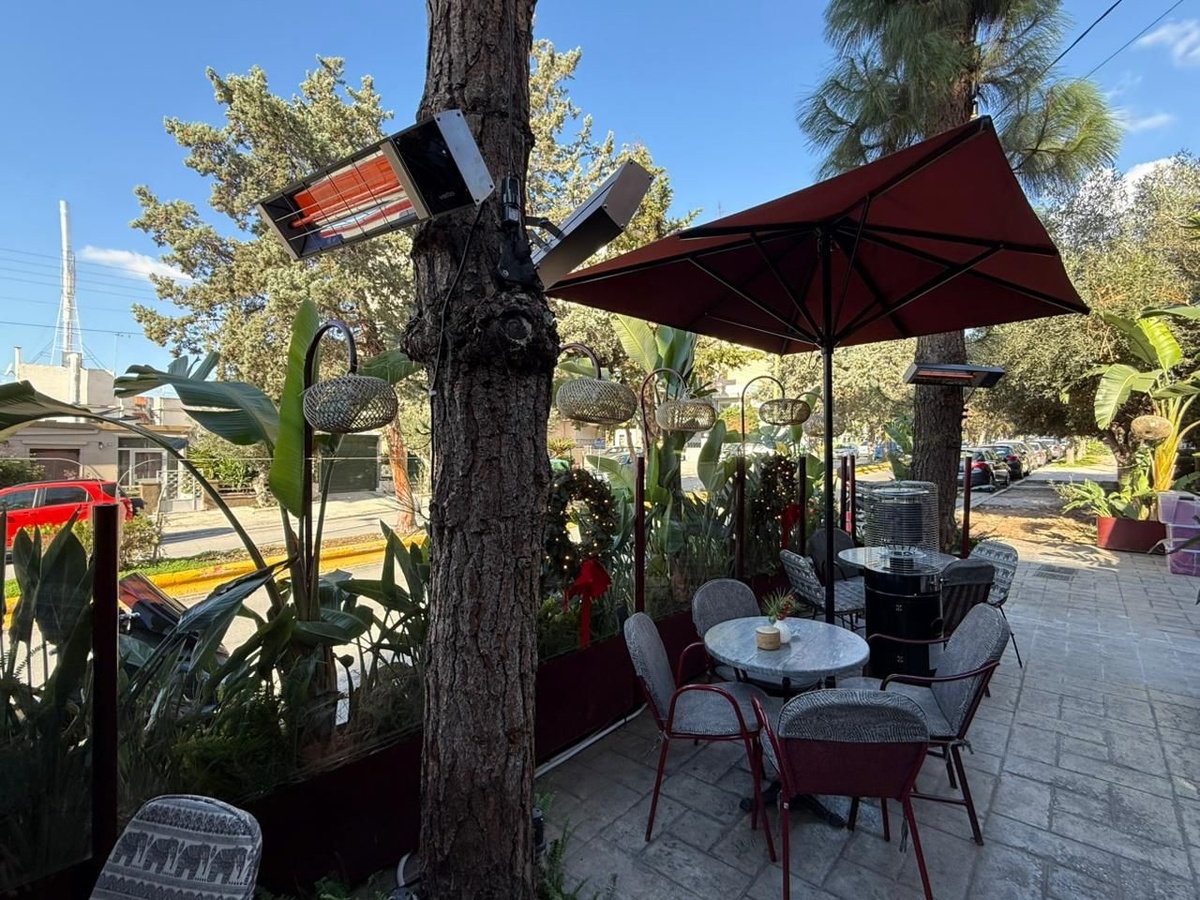 Коротковолновый обогреватель Veito на улице