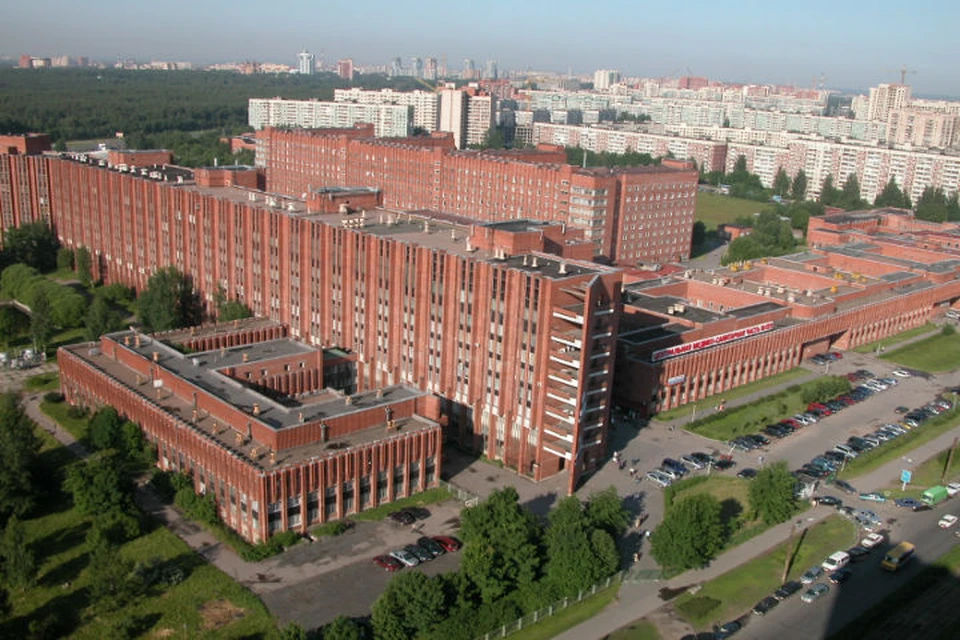 Когда я говорю "конца и края не видно" - имею в виду это. Территория ЛОКБ с высоты.