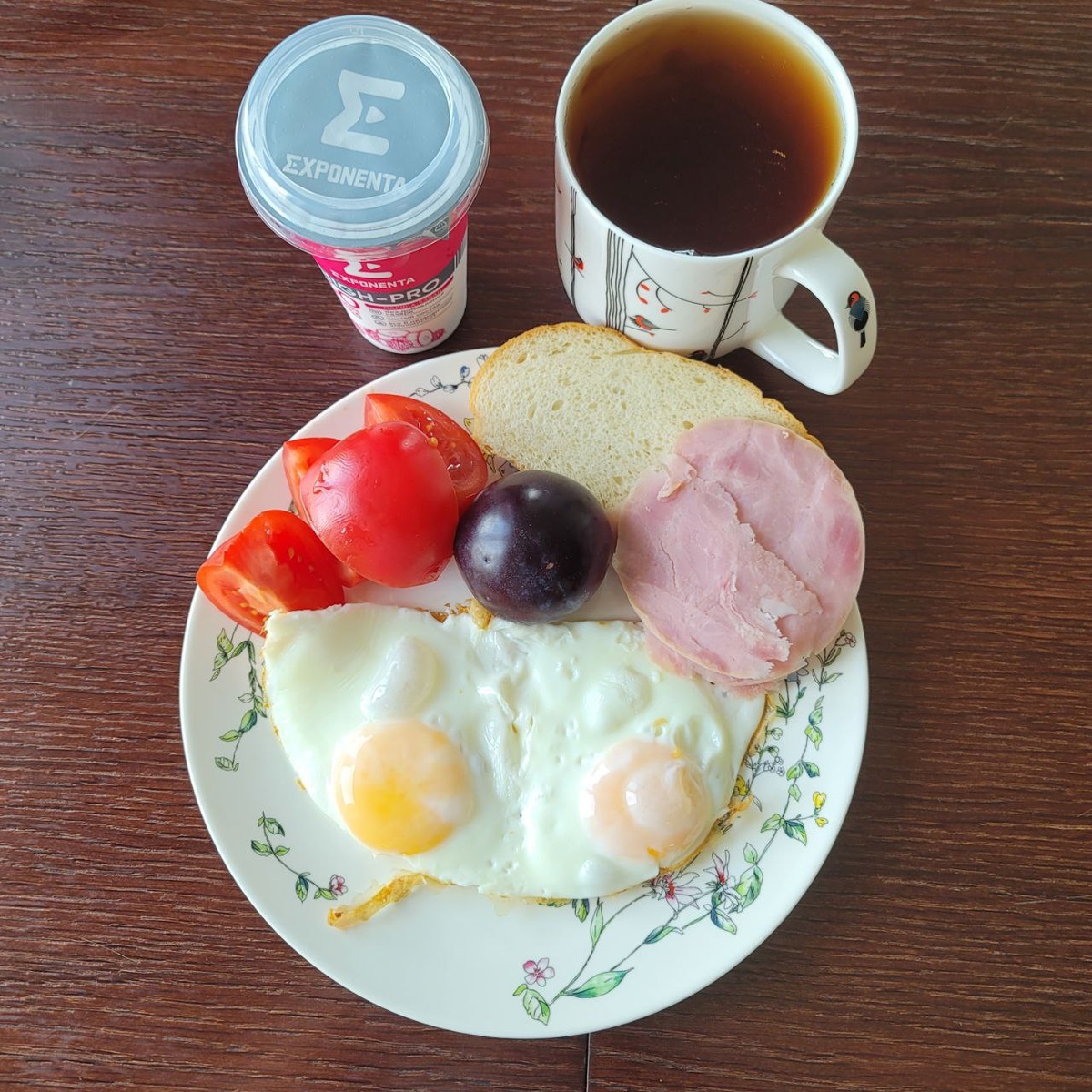 Ой, мама! Завтракали второпях, я, получается, кадр даже не увидела, все перекошено О_о