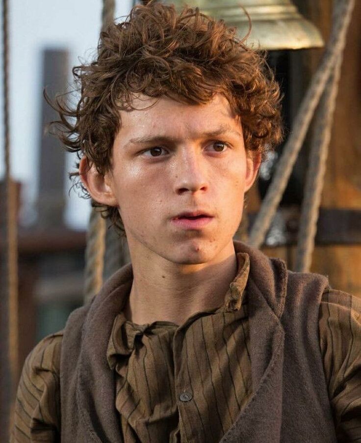 Том Холланд. Кадр из фильма. Листайте карусель.