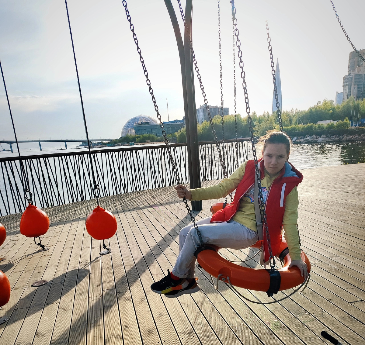 Огромные шары