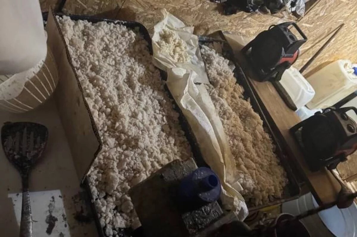    Вскрыт новосибирский ангар, ставший нарколабораторией