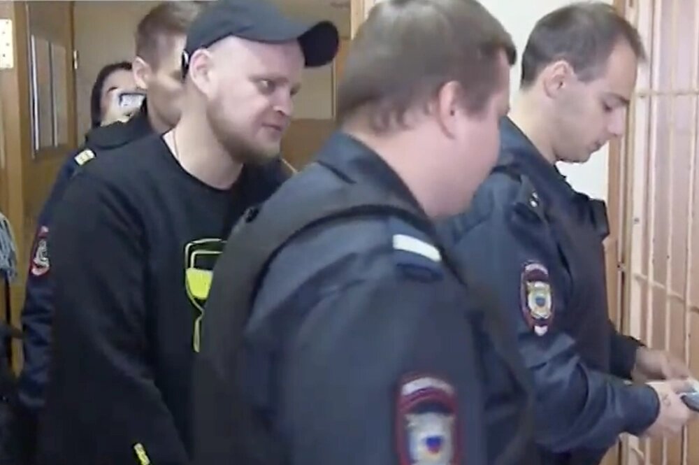    Александр Березюк в суде. Фото: Кадр телеканала Москва 24