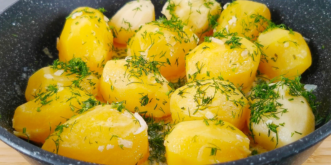 Картошка в сливочном соусе. Очень вкусно и ароматно