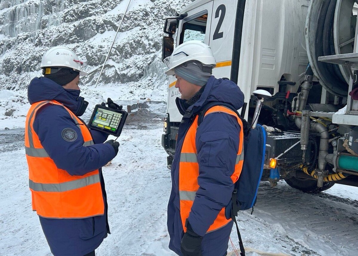Система высокоточно определяет координаты СЗМ, стрелы и шланга зарядки ВВ до 1 см© ООО «АЗОТТЕХ»