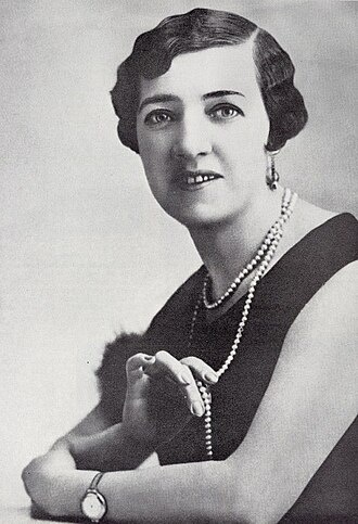 Агриппина Яковлевна Ваганова (14 [26] июня 1879, Санкт-Петербург, Российская империя — 5 ноября 1951, Ленинград, СССР) — русская и советская артистка балета, балетмейстер и педагог, основоположник теории русского классического балета. Народная артистка РСФСР (1934)[1]. Лауреат Сталинской премии I степени (1946)