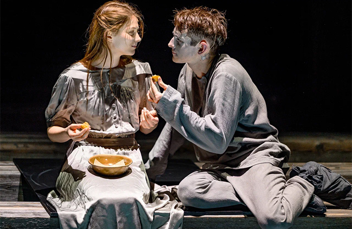    Спектакль «Пастух и пастушка».Пресс-служба Театра Наций/Иван Пономаренко