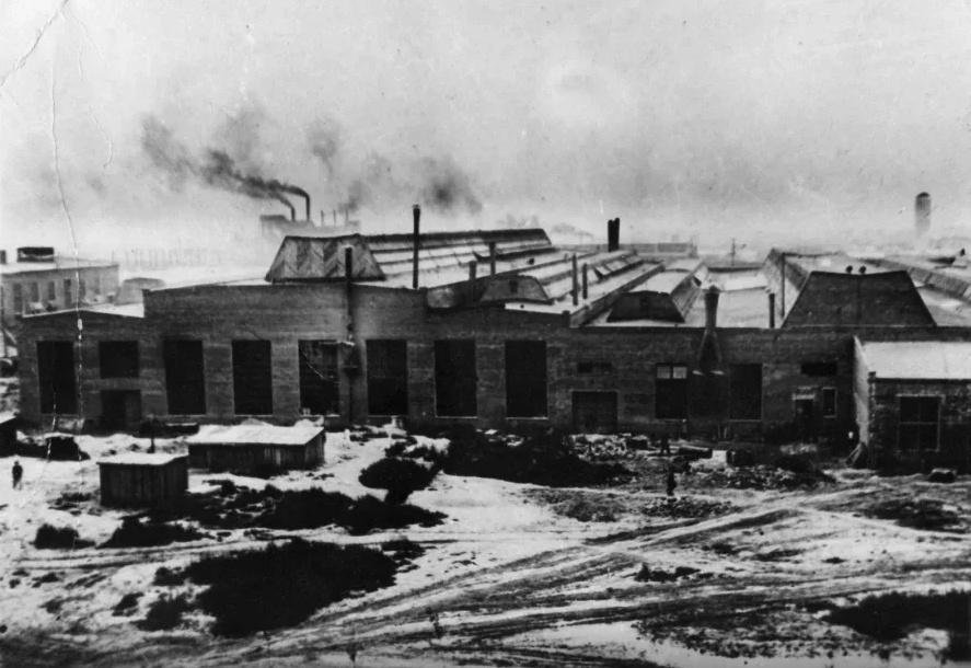 Строительство завода № 77 Наркомата танковой промышленности. "Трансмаш". 1942 г.