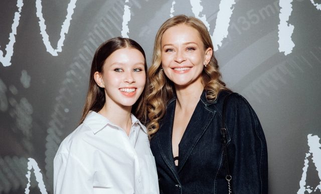    Анна и Юлия Пересильд