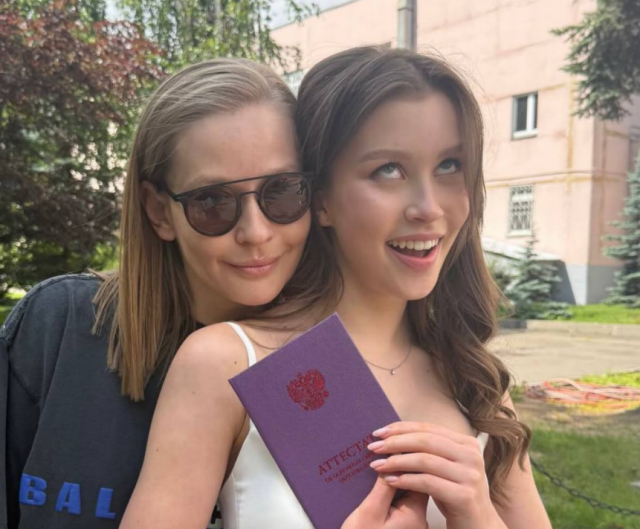    Юлия и Анна Пересильд. Фото: социальные сети