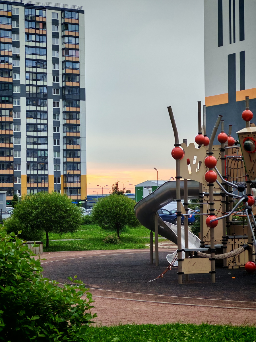 Как в мае. Белые ночи подходят к концу... 