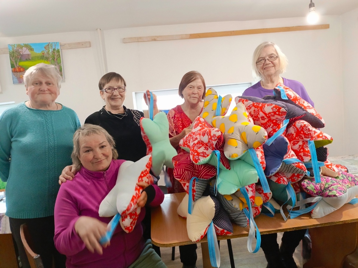    Пенсионеры собираются вместе уже более 10 лет. Фото: сообщество VK «СЕРЕБРЯНЫЕ ВОЛОНТЁРЫ Любани»