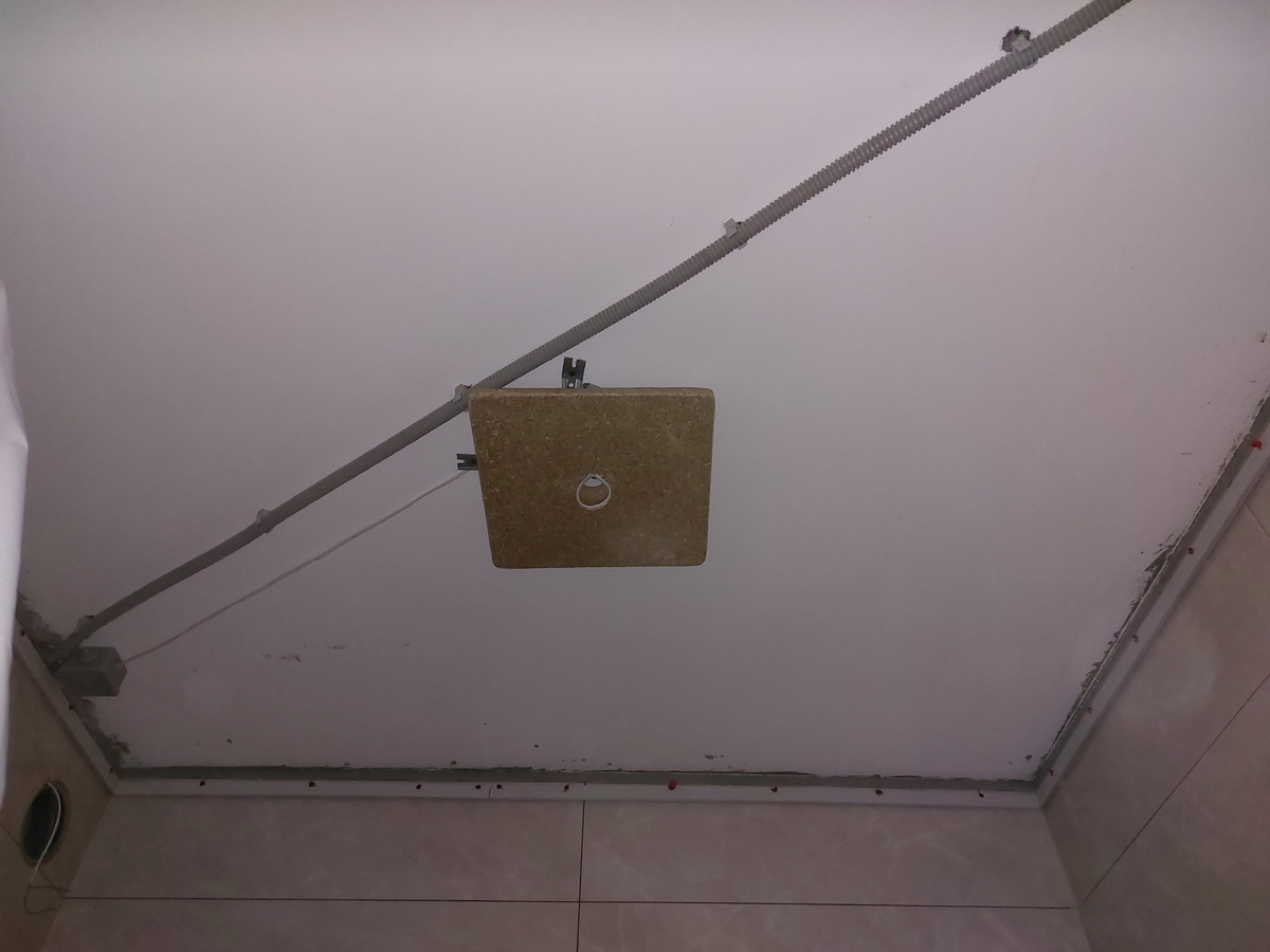 Монтаж натяжного потолка