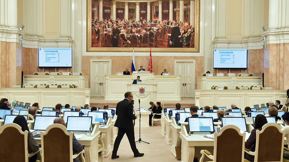 Парламентский 2025-2026 год станет последним для депутатов VII созыва. В 2026-м город изберет новых законотворцев.📷Фото: Александр Коряков / Коммерсантъ