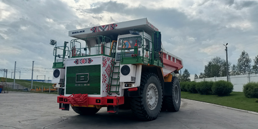 Беларусь день 1. Жодино. Экскурсия на завод БелАЗ.