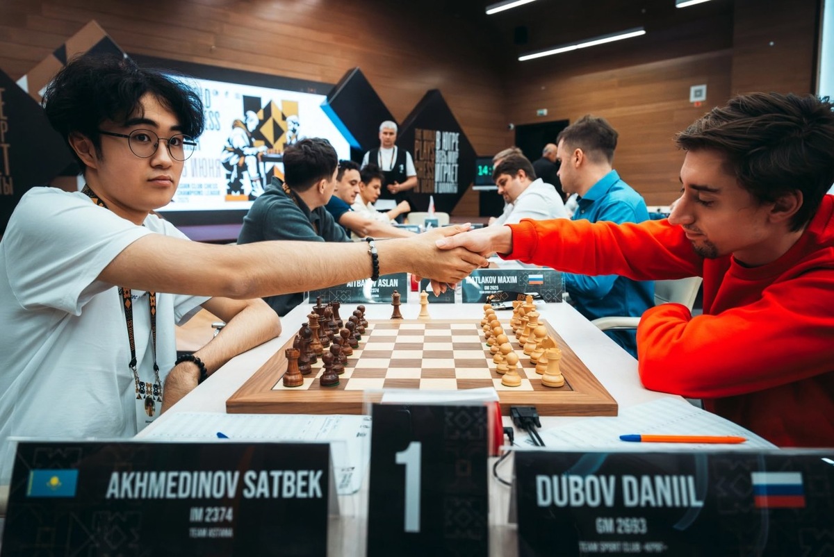    Ход королей, или Шахматная дипломатия