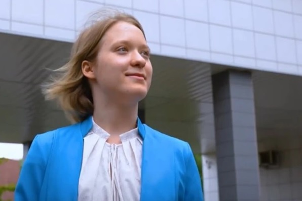 Надежда Яшмолкина - единственная в России сдала ЕГЭ на 400 баллов /из доступного фонда Яндекс.Картинки/