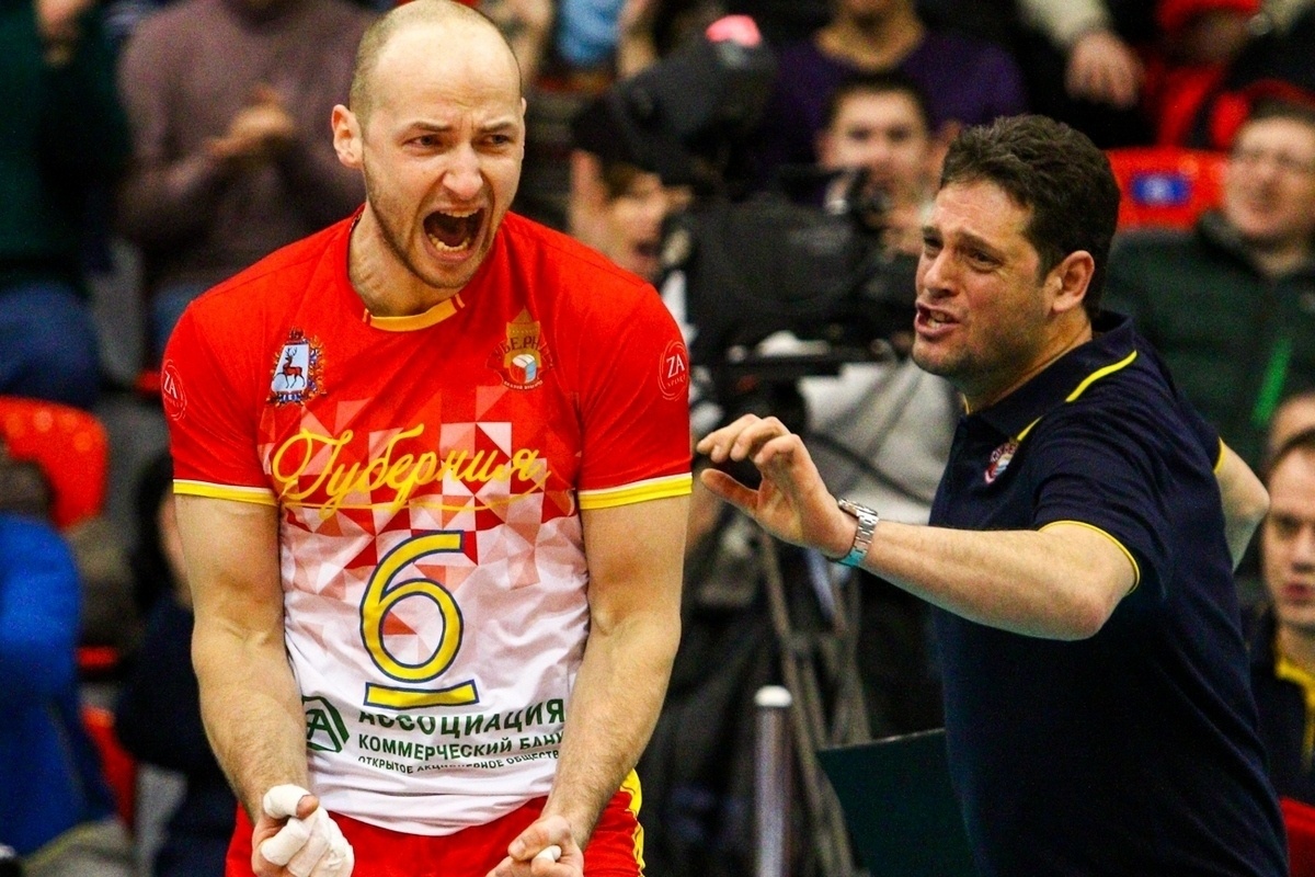    Николай Павлов (слева) и Пламен Константинов / фото: nn-volley.ru