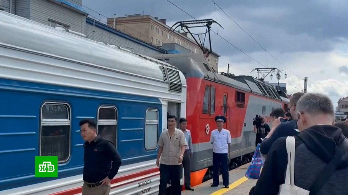    Первый за 5 лет поезд с вагоном из КНДР прибыл в Москву