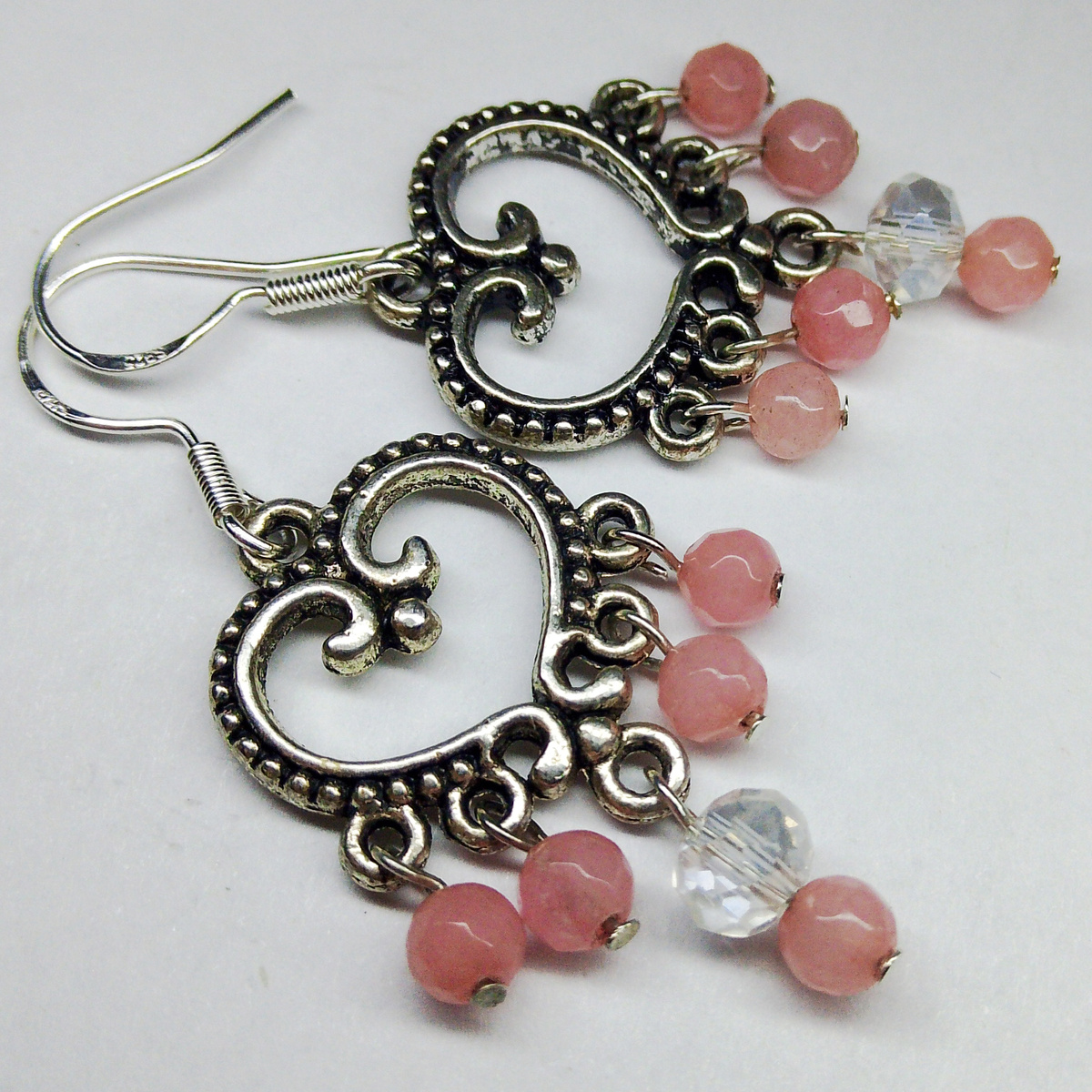 https://meshok.net/item/331200284_Серьги_розовый_кварц_серьги_с_гроздью_бусин_из_розового_кварца_винтажные_серьги_4_5_см?from=lots-on-sale